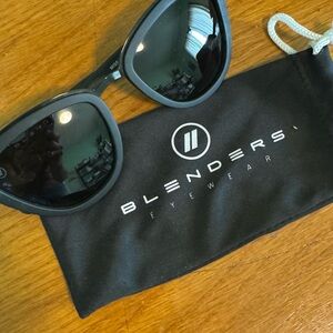 Blenders Black and Green Cat Eye Sunglasses